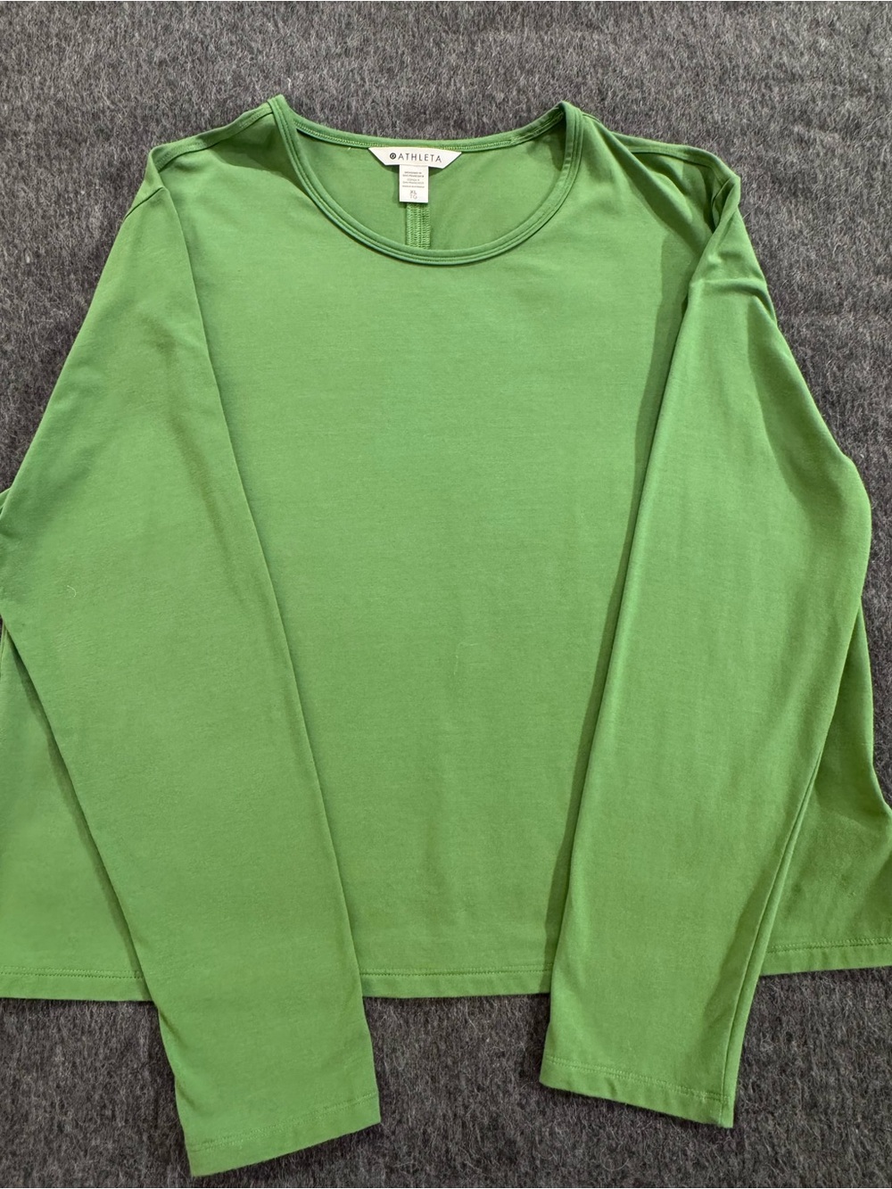 Athleta Bright Green Long Sleeve Crewneck Top - Crop